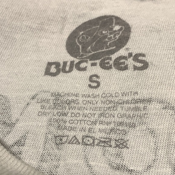 Buc-ee’s “SOME BUC-EE LOVE ME !” Tee - Picture 7 of 7